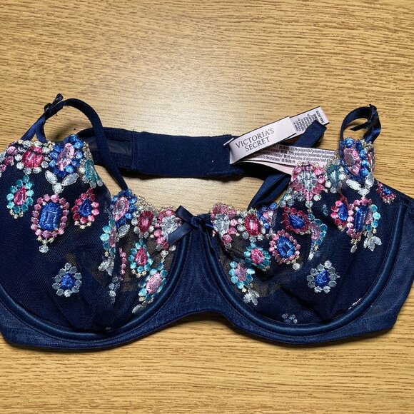 Victoria Secret Floral Navy Lace Bra - Picture 1 of 4